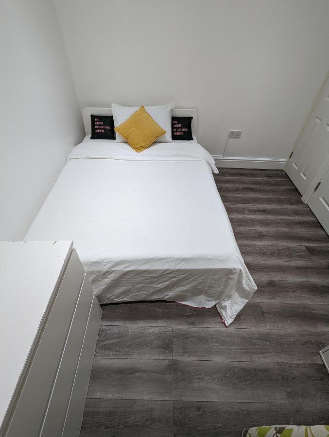 Mile End- Prime Location Hotel London Exterior photo