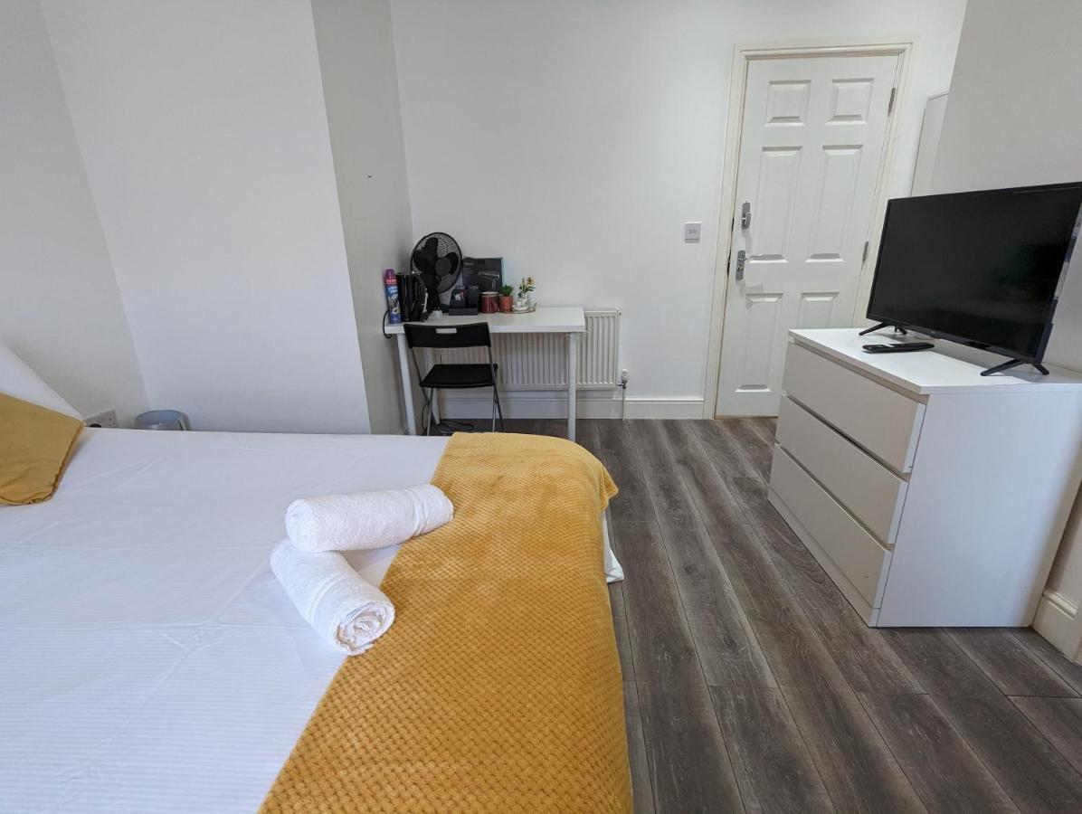 Mile End- Prime Location Hotel London Exterior photo